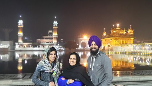 Kang Family at the Golden Temple, Amritsar, Punjab, India.  Courtesy of the Kang Family.