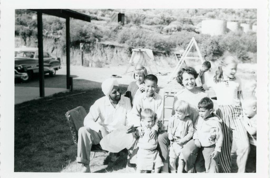 Everest with Woman and Children, August 1958